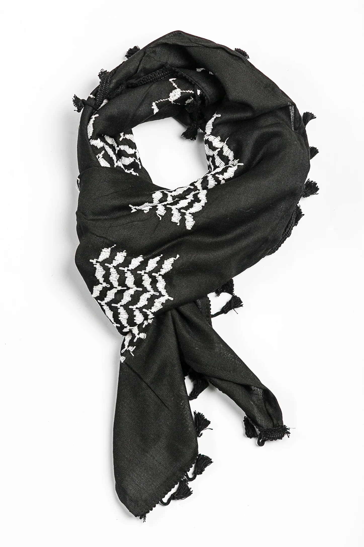 Inverted Black and White Hirbawi® Kufiya - Image 5